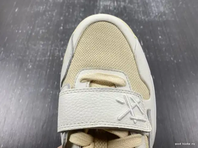 X FZ8117-003 CHECK JORDAN CUT TRAVIS THE SCOTT 0521